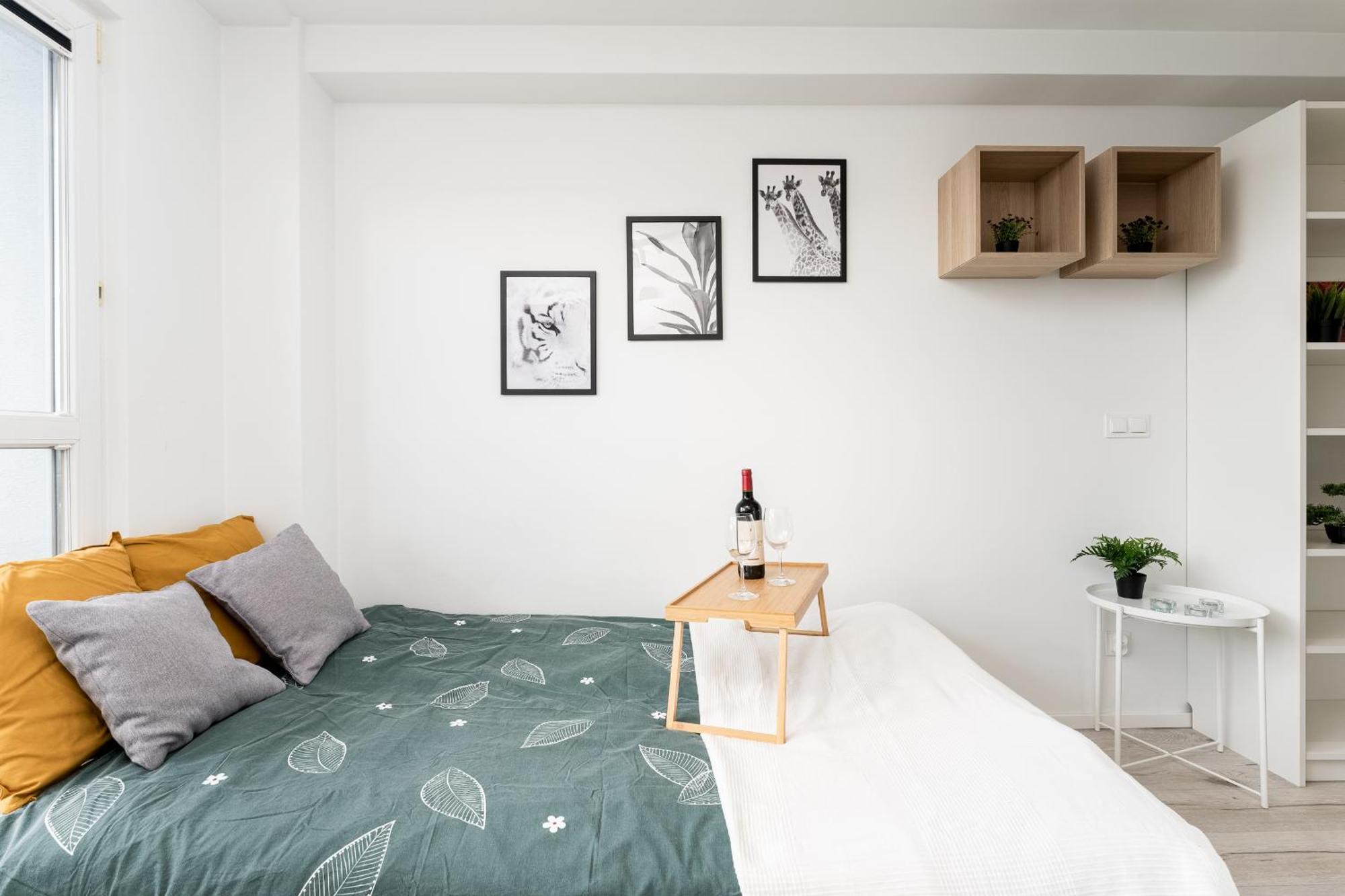 Czarnowiejska Mini Studio With Loggia Krakow Exterior photo